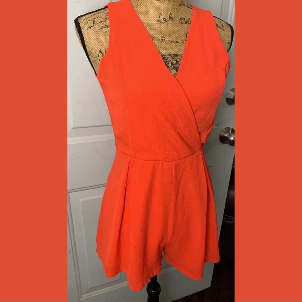 Fab’rik V-neck Wrap Romper 🧡